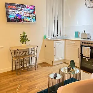  Apartahotel Citynights With Free Parking